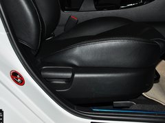 2013 三厢 2.0 自动 豪华型