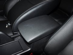 2013 三厢 2.0 自动 豪华型