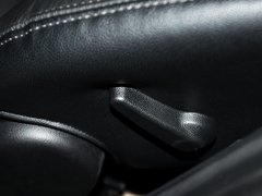 2013 三厢 2.0 自动 豪华型
