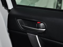 2013 三厢 2.0 自动 豪华型