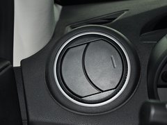 2013 三厢 2.0 自动 豪华型