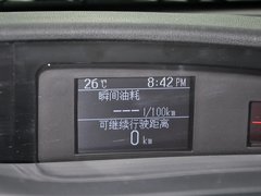 2013 三厢 2.0 自动 豪华型