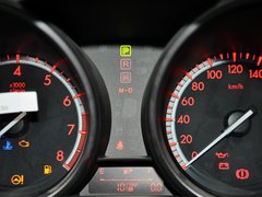 2013 三厢 2.0 自动 豪华型