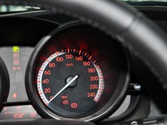 2013 三厢 2.0 自动 豪华型