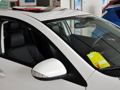 2013 三厢 2.0 自动 豪华型
