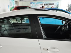 2013 三厢 2.0 自动 豪华型