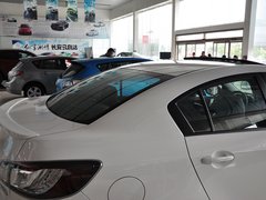 2013 三厢 2.0 自动 豪华型