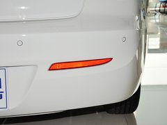 2013 三厢 2.0 自动 豪华型