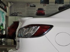 2013 三厢 2.0 自动 豪华型