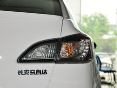 2013 三厢 2.0 自动 豪华型