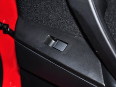 2013 两厢 1.6 手动 舒适型