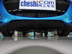 2013 两厢 1.6 自动 精英型