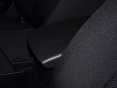2013 两厢 1.6 自动 精英型