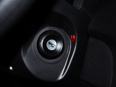 2013 两厢 1.6 自动 精英型
