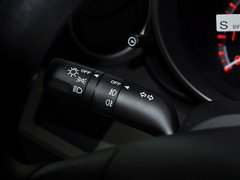2013 两厢 1.6 自动 精英型