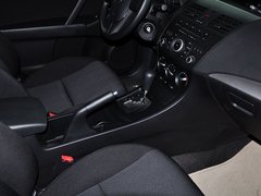 2013 两厢 1.6 自动 精英型