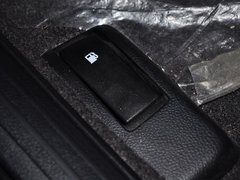 2013 两厢 1.6 自动 精英型