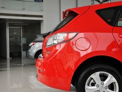 2013 两厢 1.6 自动 精英型
