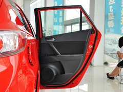 2013 两厢 1.6 自动 精英型
