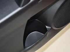 2013 两厢 1.6 自动 精英型