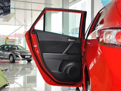 2013 两厢 1.6 自动 精英型