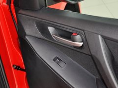 2013 两厢 1.6 自动 精英型