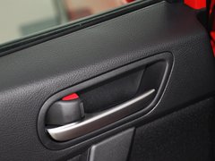 2013 两厢 1.6 自动 精英型