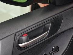 2013 两厢 1.6 自动 精英型