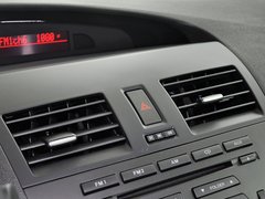 2013 两厢 1.6 自动 精英型