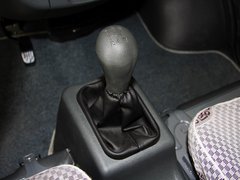 2010款 1.2L 手动 标准型I短车身