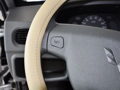 2010款 1.0L 手动 实用型短车身