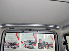 2010款 1.0L 手动 实用型短车身