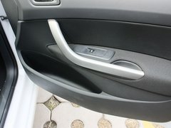 2013款 1.6L 手动 舒适版