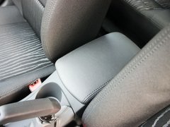 2013款 1.6L 手动 舒适版