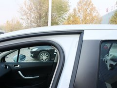2013款 1.6L 手动 舒适版