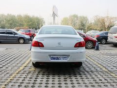 东风标致  标致408 1.6 MT 车辆正后方尾部视角