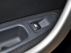 标致408 2013款 1.6L 手动 舒适版