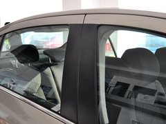 标致408 2013款 1.6L 手动 舒适版