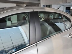2013款 1.6L 手动 舒适版