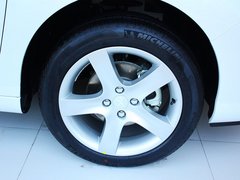 2013款 2.0L 自动 豪华版