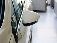 2013款 2.0L 自动 豪华版