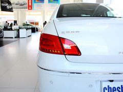 2013款 2.0L 自动 豪华版