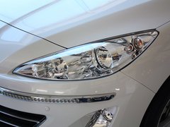 2013款 2.0L 自动 豪华版