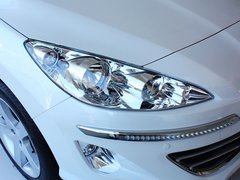 2013款 2.0L 自动 豪华版