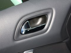 2013款 2.0L 自动 豪华版