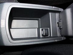2013款 2.0L 自动 豪华版