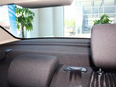 2013款 2.0L 自动 豪华版