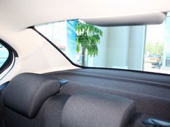 2013款 2.0L 自动 豪华版