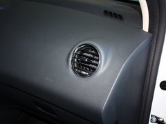 2013款 2.0L 自动 豪华版