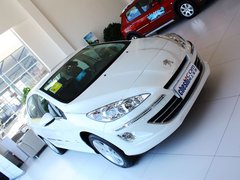 2013款 2.0L 自动 豪华版